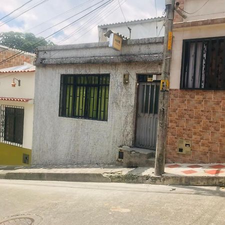 Hostal La 18 Pereira Ngoại thất bức ảnh